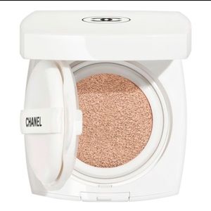 Chanel Le Blanc Oil-In-Cream Compact Foundation